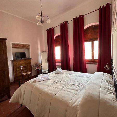 B&B Palazzo Sassatelli Cascia Exterior photo