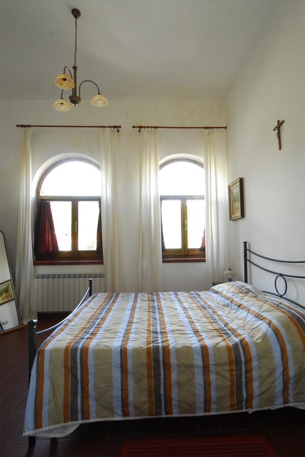 B&B Palazzo Sassatelli Cascia Exterior photo
